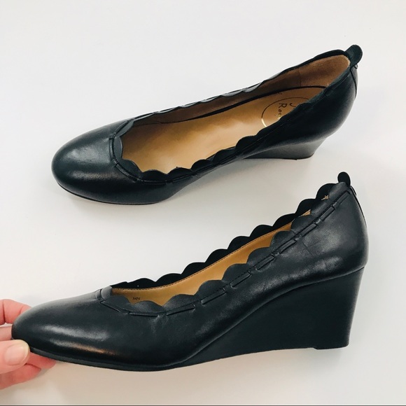 Jack Rogers Thea Soft Black Leather Scalloped Trim Round Toe Wedges - Picture 9 of 9